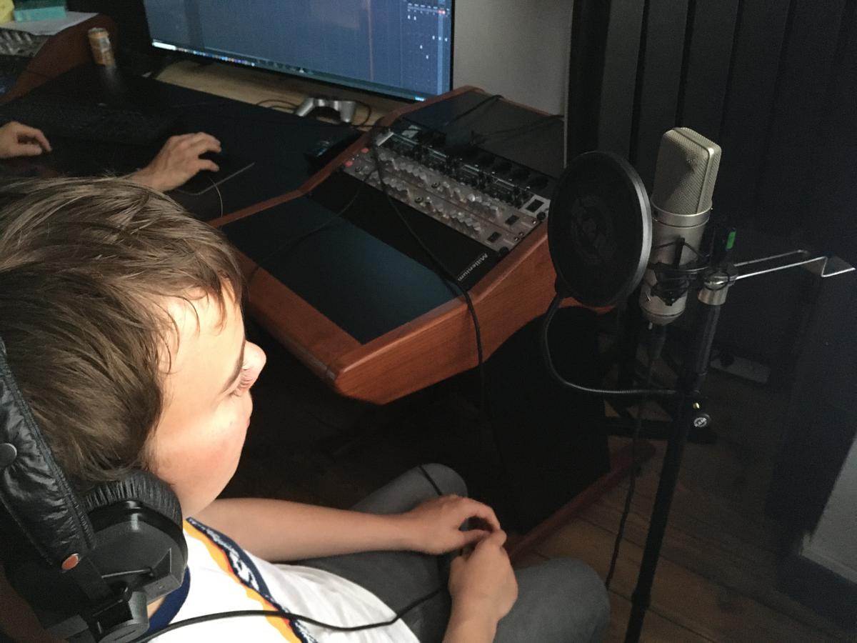 Léoric dans la peau d’un audiodescripteur. Pôle sensoriel - Irsa