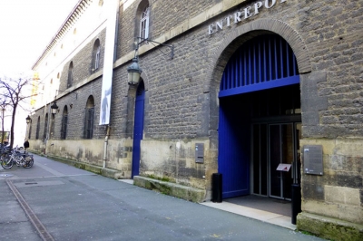 Exposition au Capc musée d’art contemporain  en LSF  Le Tour du jour en quatre-vingts mondes